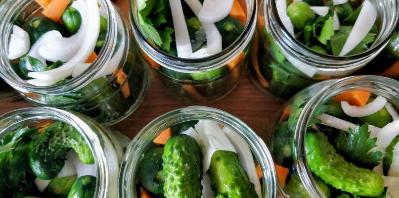 bocaux de cornichons